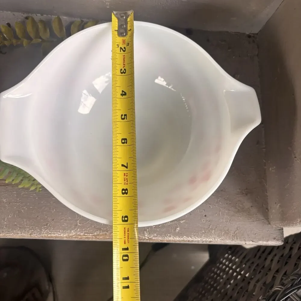 Vintage Pyrex 443 White & Pink Gooseberry Mixing Bowl 2.5 Qt Cinderella Nesting